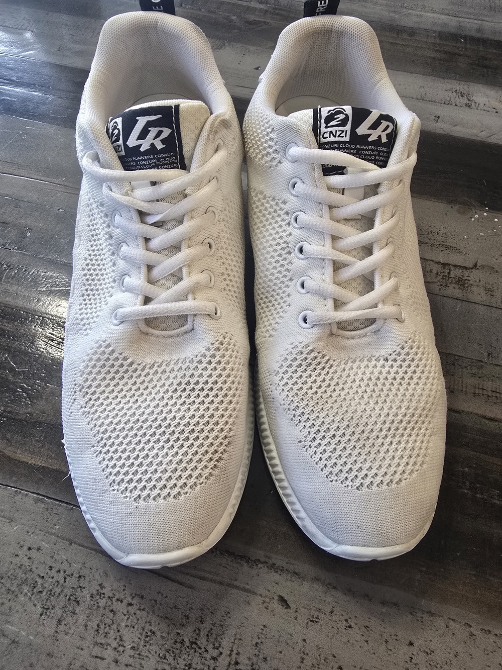 LR White Knit Lightweight Sneakers